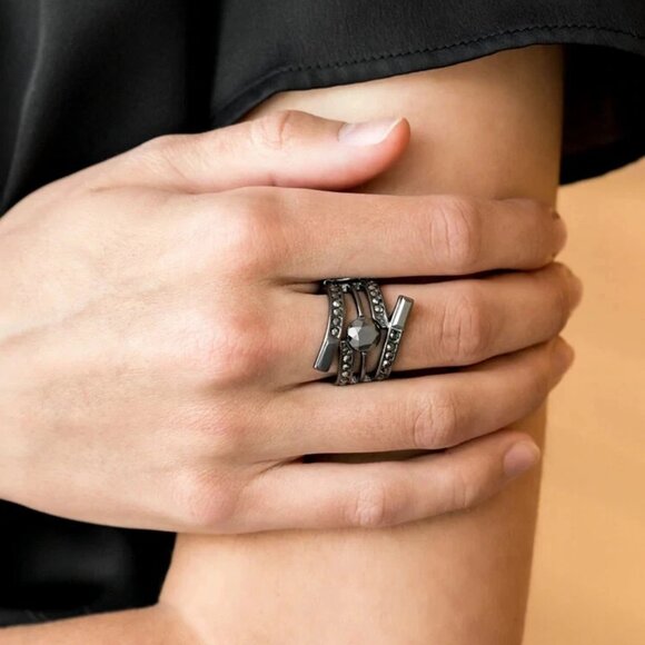 Paparazzi Jewelry Accessories - Fashion Fix - Magnificent Musings 3 Piece Set - Picture 4 of 8